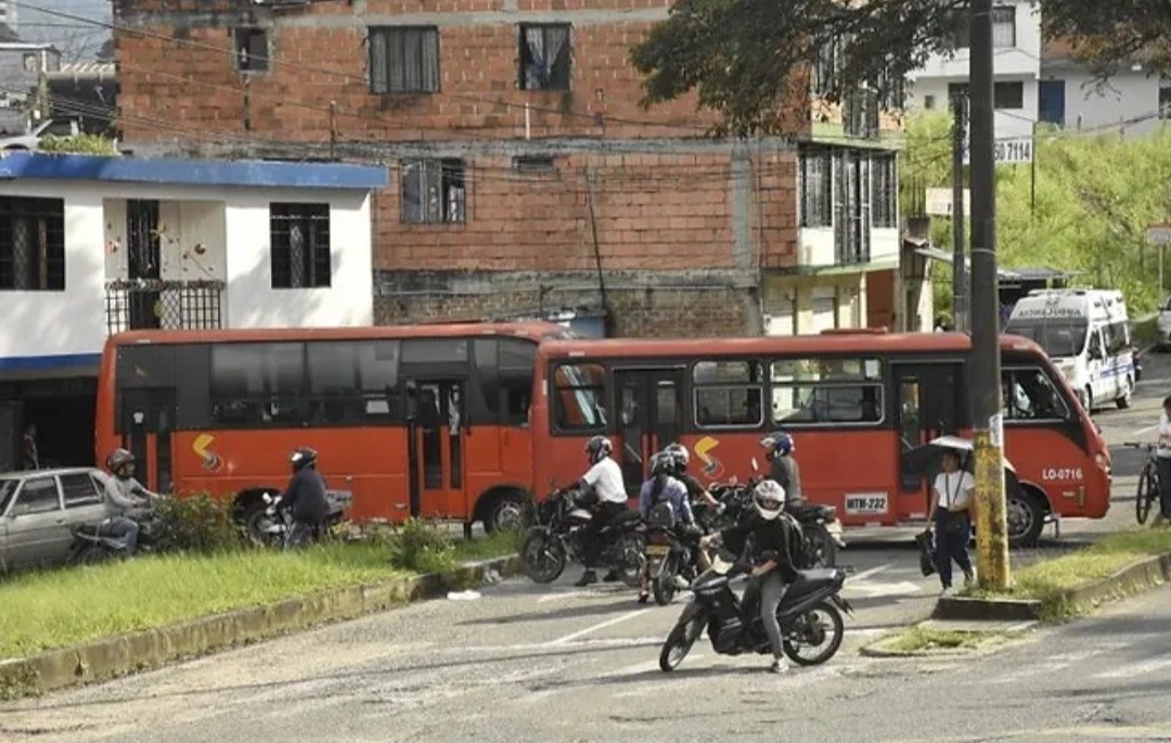 Ibagu Colapsada Por El Paro De Transportadores Aumentan Los Bloqueos