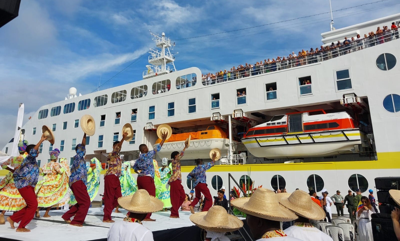 Buenaventura recibe por primera vez un crucero de turismo internacional |  El Cronista
