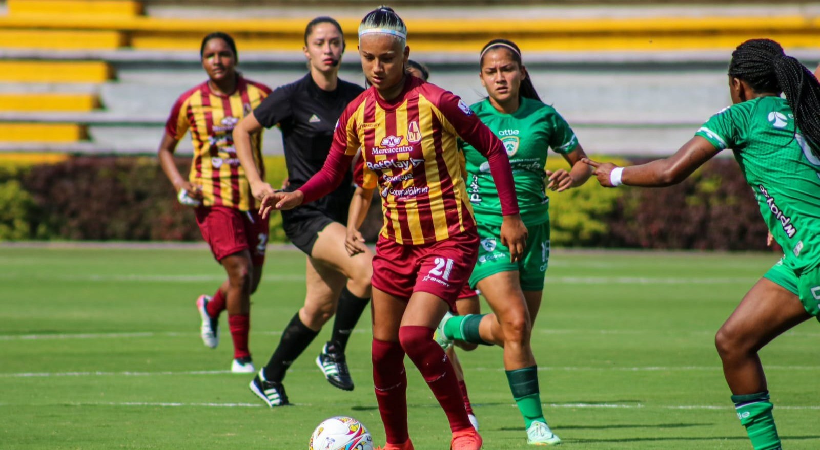 Con un 4 0 en casa, así fue la derrota del Deportes Tolima femenino