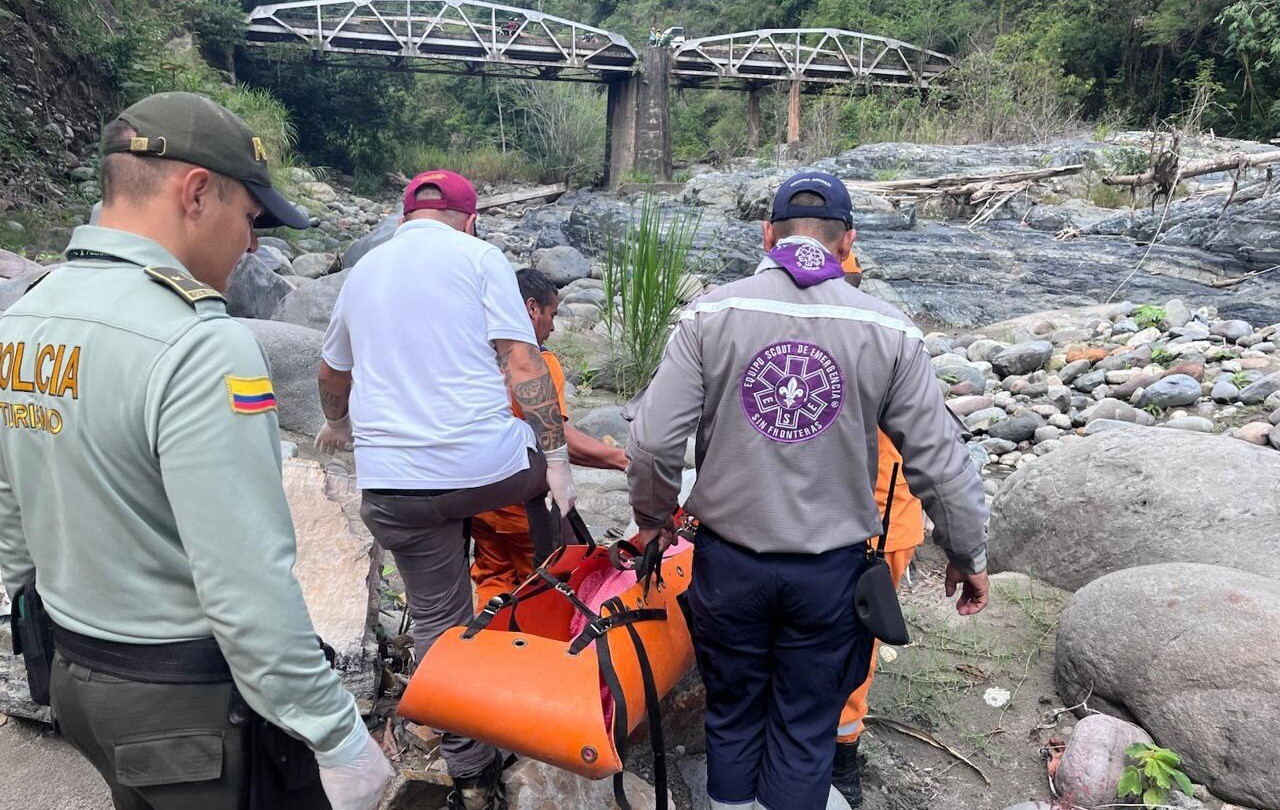 Hallan muertas a madre e hija arrastradas por el río Coello | El ...