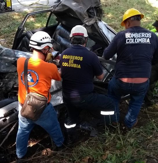 Una Persona Muerta Y Una Herida En Accidente De Tránsito En La Vía