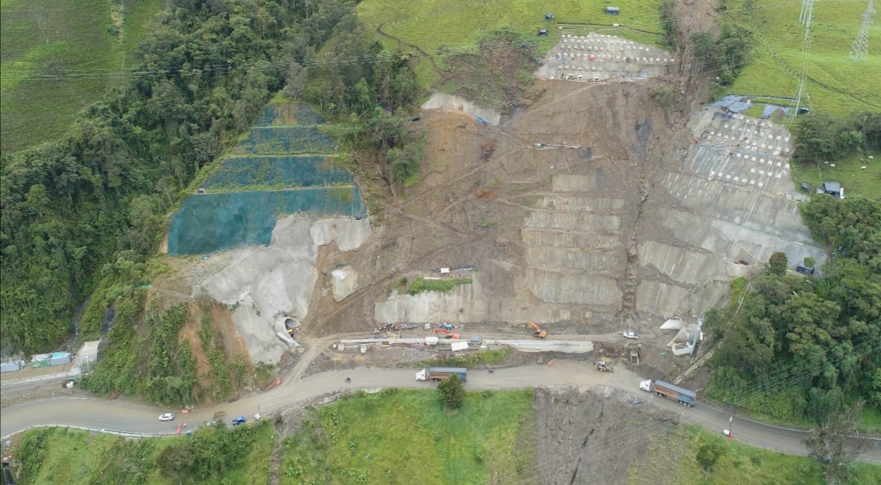INVÍAS inspecciona obras del Cruce de la Cordillera Central El