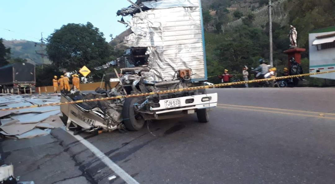 Muere Conductor En Grave Accidente En La Línea | El Cronista ...